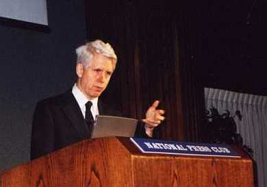 Dr. Tom Van Flandern's Mars anomalies press conference at the National Press Club, May 5, 2001 (Photo by Paul Nahay)